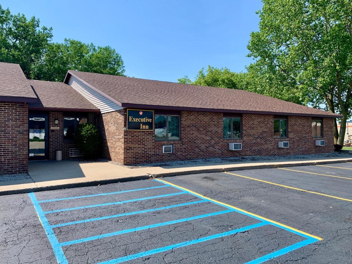 Executive Inn Cass City Exterior foto